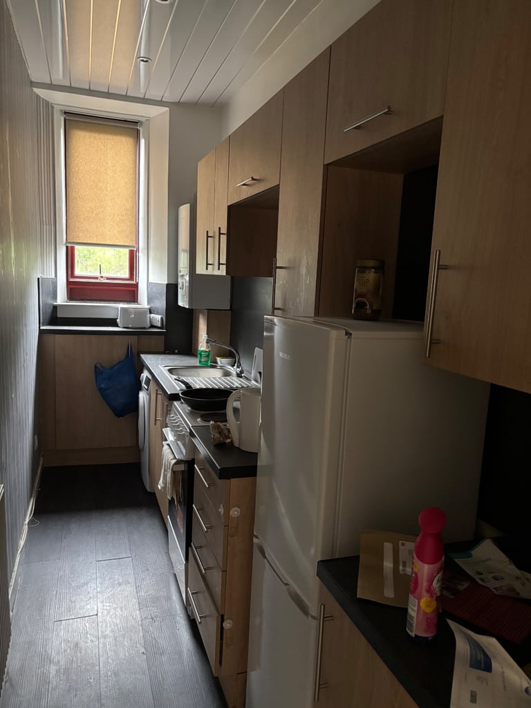 2 bedroom flat g51