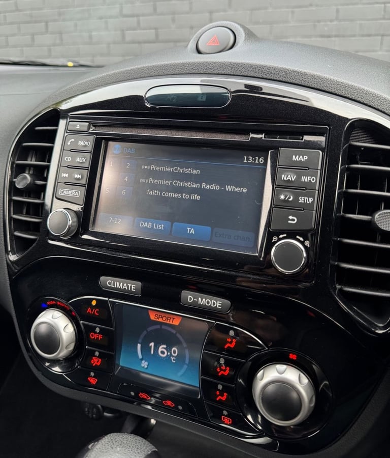 2015 Nissan Juke 1.6 Acenta Premium 5dr Xtronic HATCHBACK PETROL Automatic