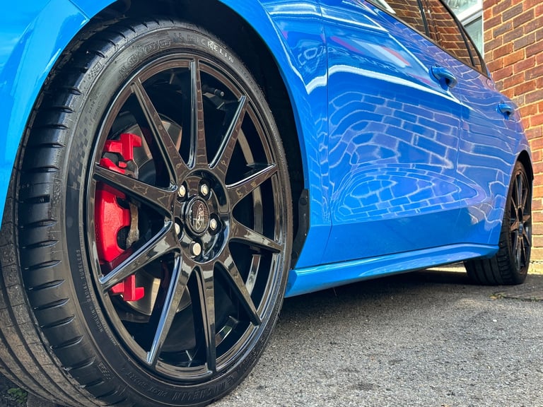 2021 Ford Focus 2.3T EcoBoost ST EDITION. 1 OWNER  ONLY 7 000 MILES  FULL FORD