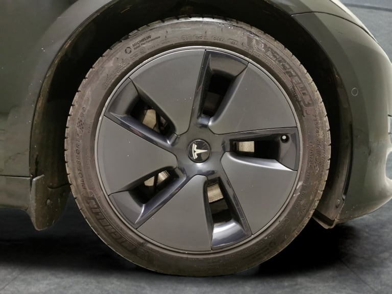 2021 Tesla Model 3 Long Range AWD 4dr Auto SALOON ELECTRIC Automatic