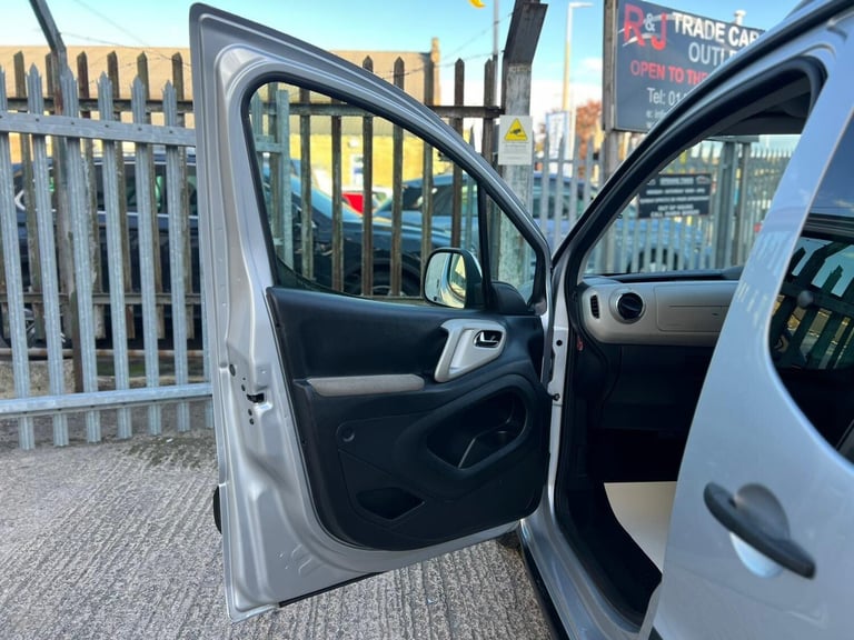 2014 Citroen Berlingo 1.6 HDi XTR Multispace MPV Euro 5 5dr MPV Diesel Manual