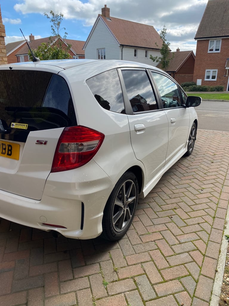 Honda, JAZZ, Hatchback, 2014, Manual, 1339 (cc), 5 doors