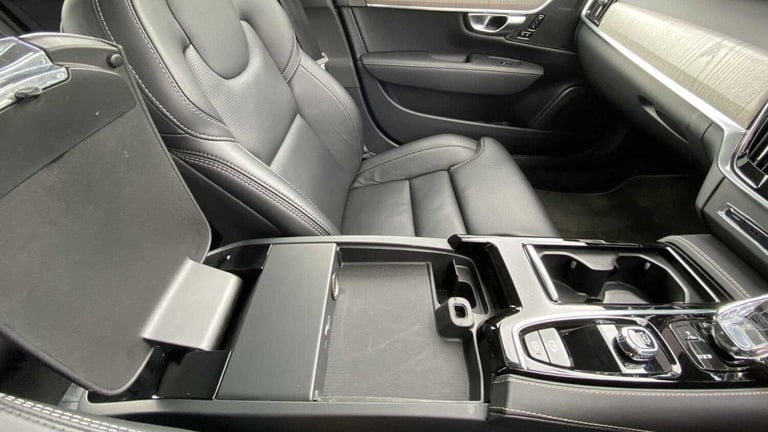 2021 Volvo S90 2.0 T8 Recharge PHEV Inscription 4dr AWD Auto Saloon Plug-In Hy Automatic