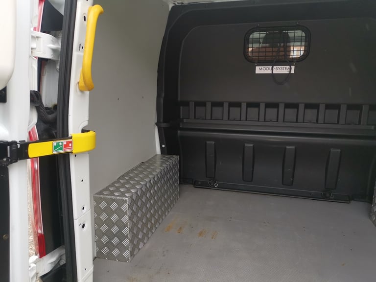 2018 Ford Transit Custom 2.0 TDCi 105ps Low Roof D/Cab Van PANEL VAN Diesel Manual