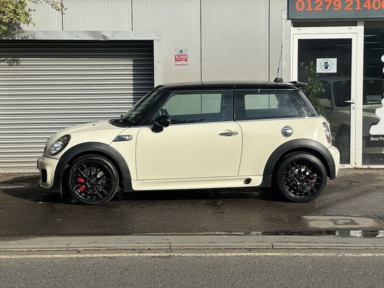 2011 MINI Hatch John Cooper Works Hatchback Petrol Manual