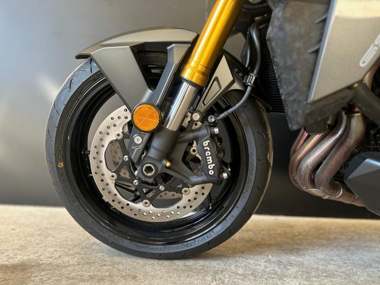 STUNNING ONE OWNER 2023/73 SUZUKI GSX-S 1000 MOTORCYCLE 