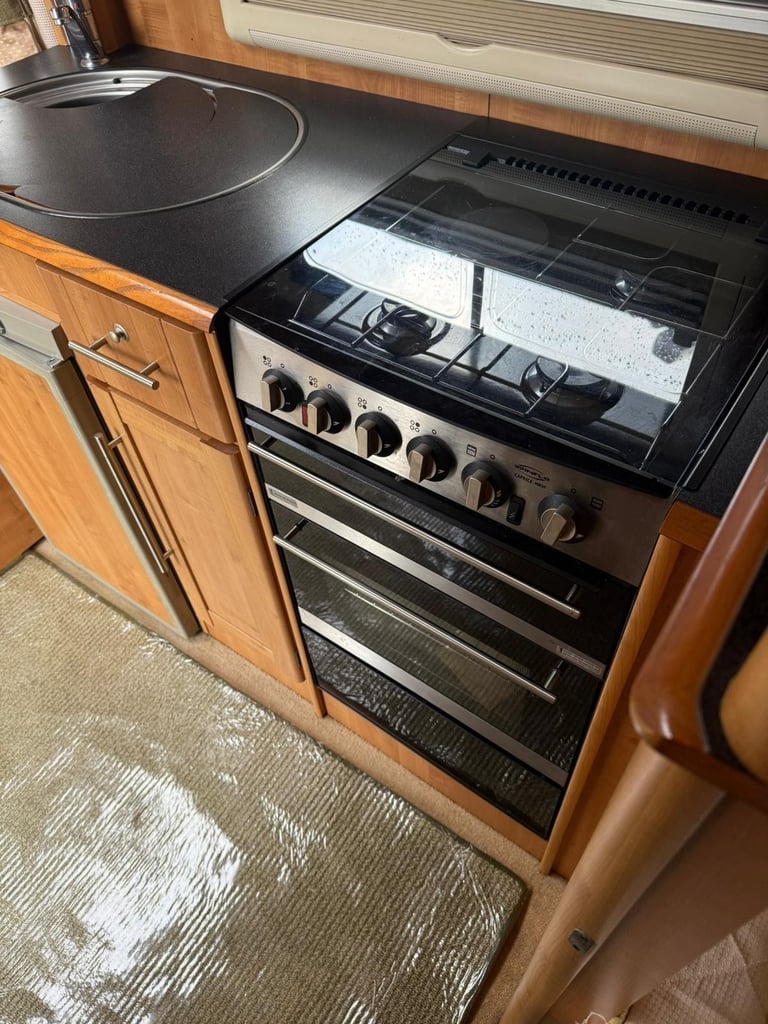 2009 - Auto Trail Cheyenne - 3 ltr -  44,000 miles - 4 berth / 2 belts 