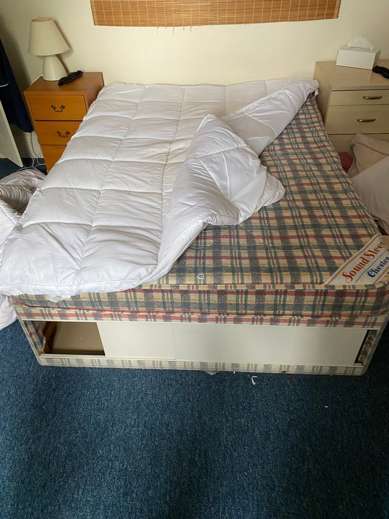 Double (queen) divan base, mattress and microfibre Mattress Topper