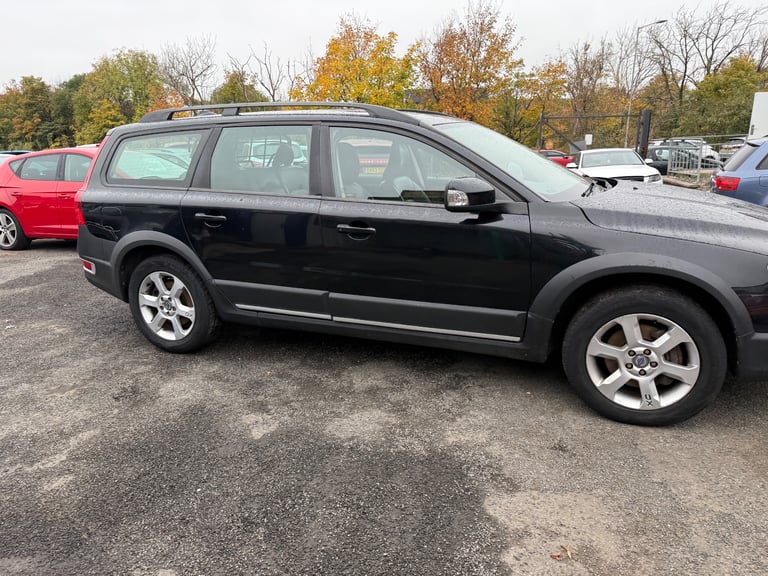 2008 Volvo XC70 2.4 D5 diesel estate automatic 176,000 Miles ex condition 