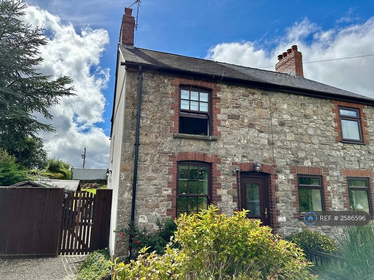 2 bedroom house in Croes-Y-Pant Lane, Mamhilad, NP4 (2 bed) (#2586596)