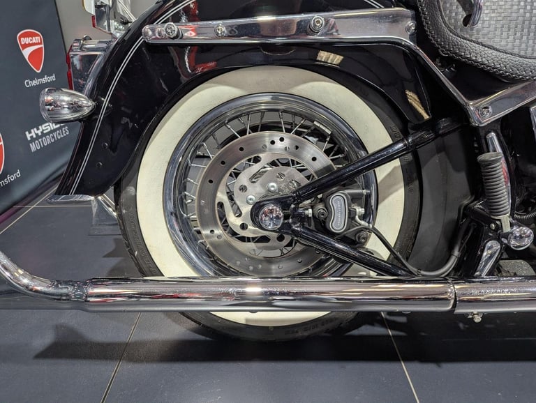 2013 Harley-Davidson Softail 1690 FLSTN Deluxe