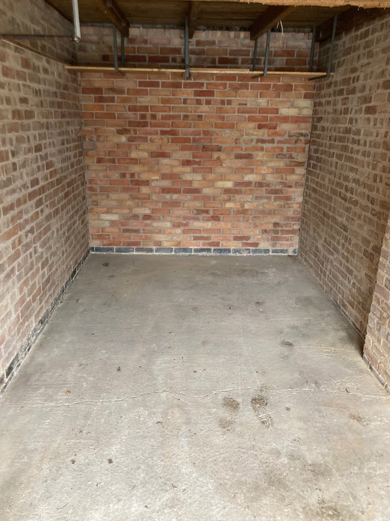 West Bridgford - Rugby Road - Garage to Let