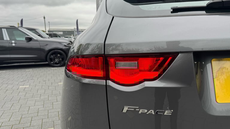 2017 Jaguar F-Pace 2.0d R-Sport 5dr Auto AWD Diesel Estate Estate Diesel Automatic