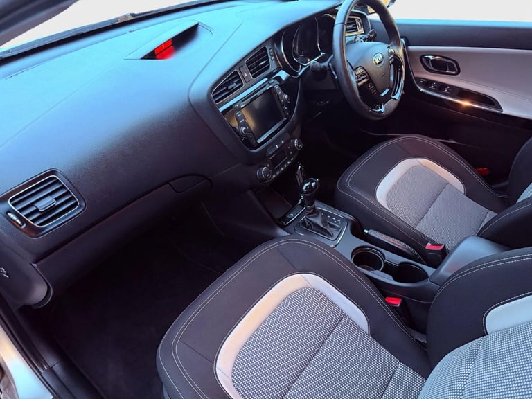 2015 Kia Ceed 1.6 GDi 3 DCT Euro 5 5dr HATCHBACK Petrol Automatic