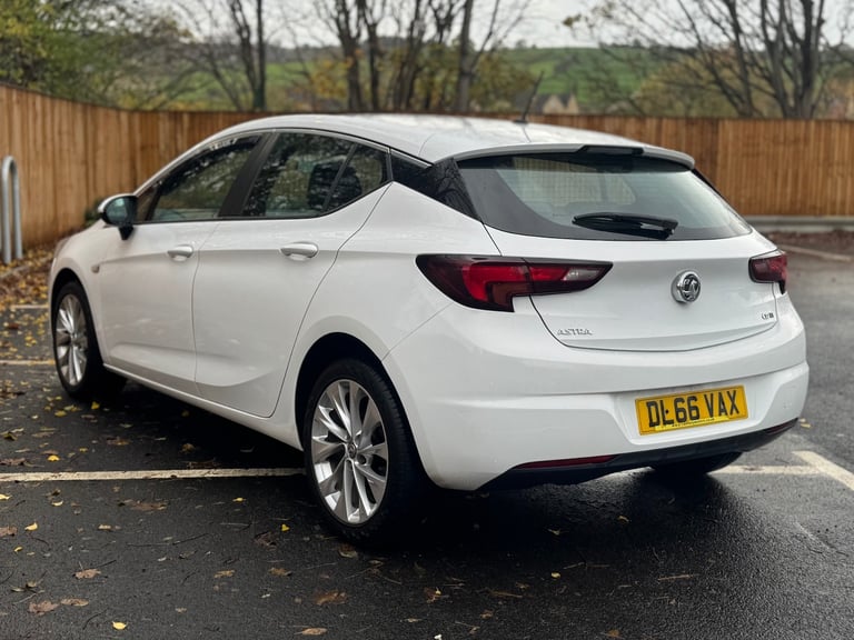 2016 Vauxhall Astra 1.6 CDTi 16V Design 5dr HATCHBACK Diesel Manual