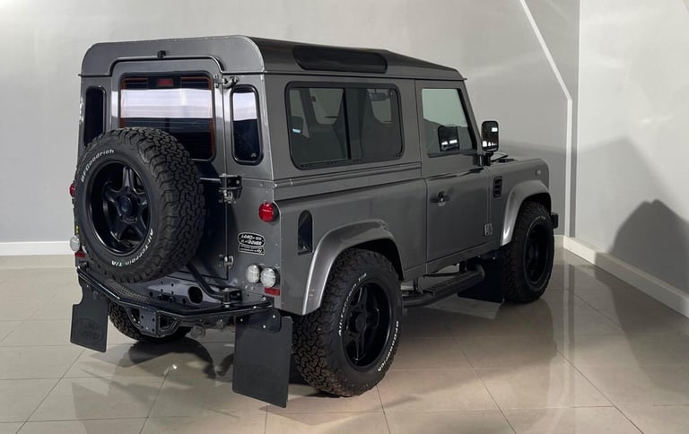 2009 Land Rover Defender XS Station Wagon TDCi ESTATE DIESEL Manual