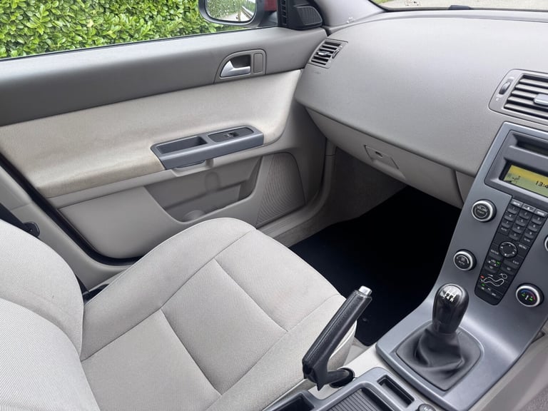 2010 Volvo V50 1.6D DRIVe S 5dr ESTATE Diesel Manual