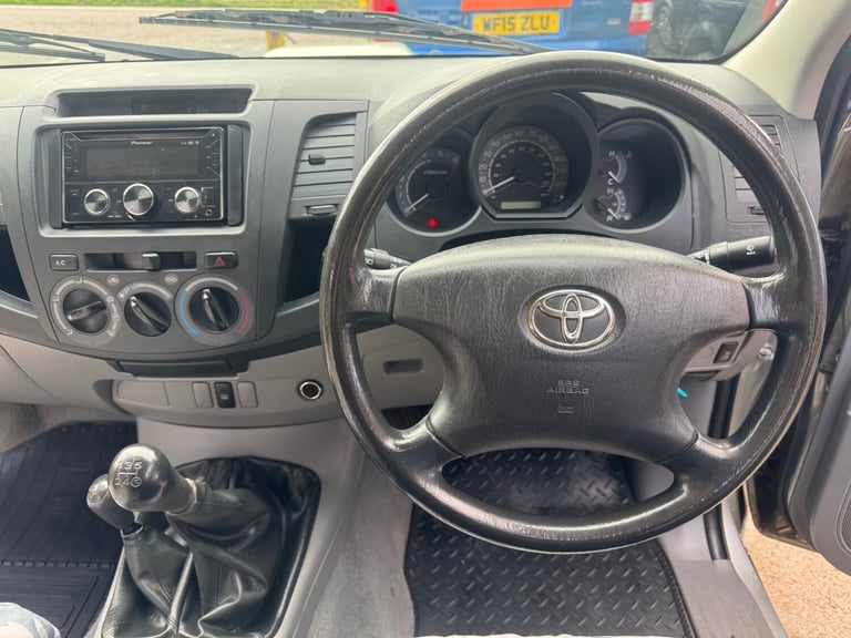 Toyota HiLux D/Cab Pick Up Truck D-4D 2.5120ps Manual Good Condition No Vat