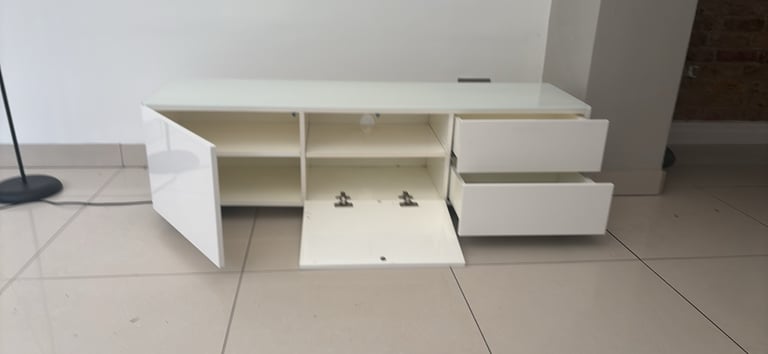 White sideboard 