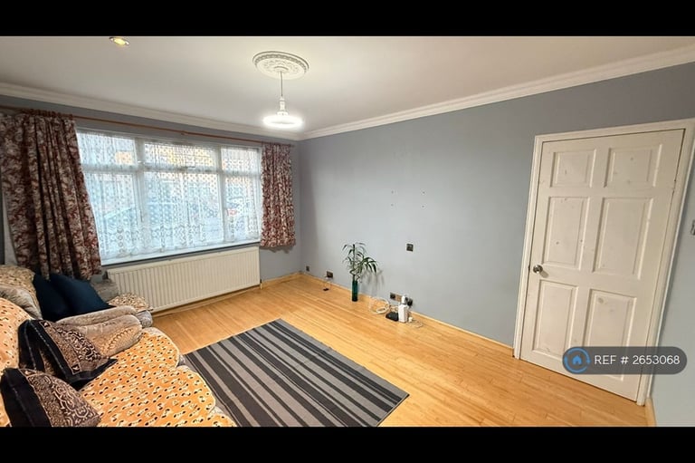3 bedroom house in Longthornton Road, London, SW16 (3 bed) (#2653068)