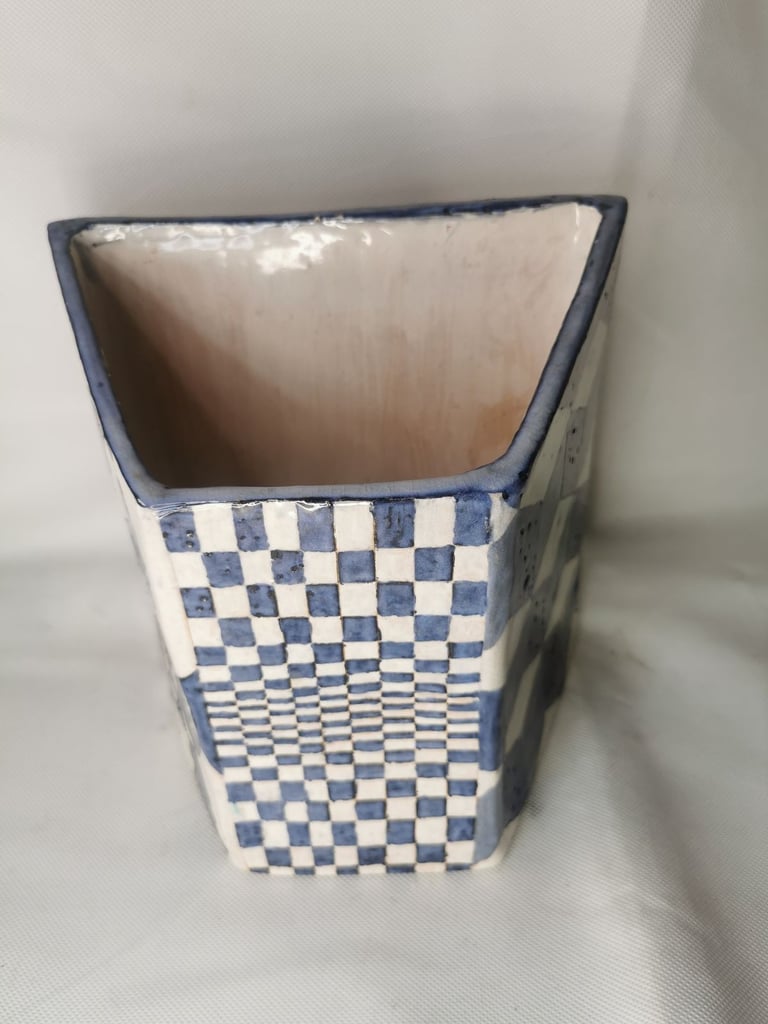 image for Plant pot for indoor plants