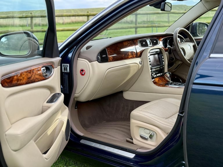 2009 Jaguar XJ 2.7 TDV6 Executive X358