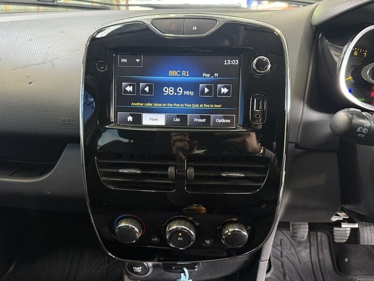 2013 Renault Clio 0.9 TCE 90 ECO Dynamique MediaNav Energy 5dr HATCHBACK PETROL Manual