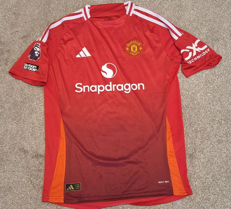 image for Manchester United Medium 36 shirt