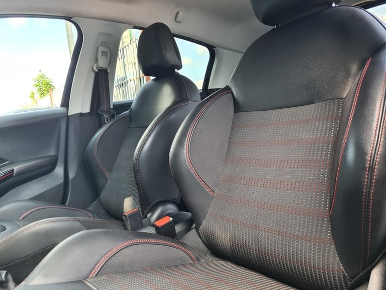 Peugeot 208 BLUE HDI GT LINE 1.6