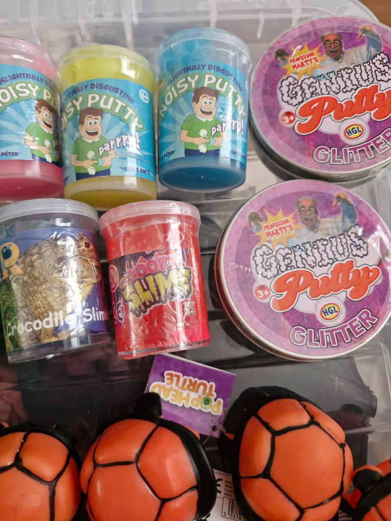 Bundle ~ senosry items / party favours / putty 