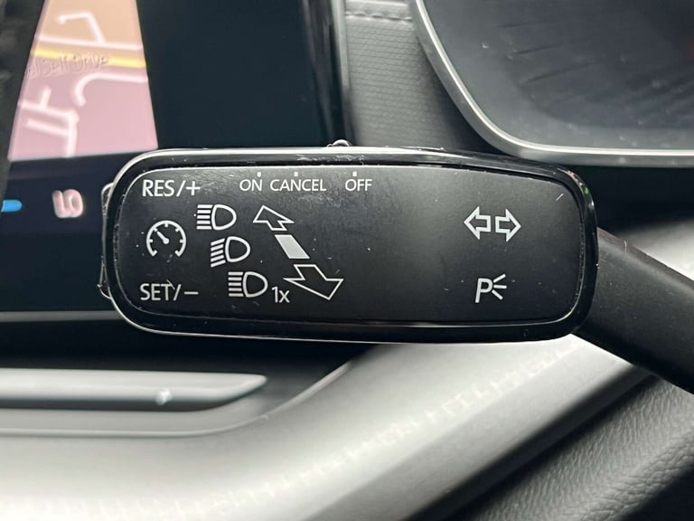 2022 Skoda Octavia 1.4 TSI iV 13kWh SE Technology DSG Euro 6 (s/s) 5dr Estate Hybrid Automatic