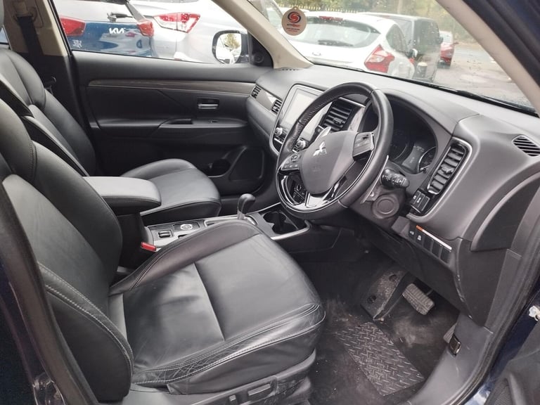 2020 Mitsubishi Outlander 2.0 MIVEC Exceed SUV 5dr Petrol CVT 4WD Euro 6 (s/s) (150 ps) ESTATE Pe...