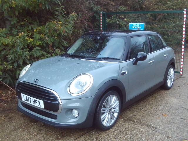 2017 MINI Hatch 1.5 Cooper 5dr Grey 55k Miles PSH Years MOT Warranty HATCHBACK Petrol Manual