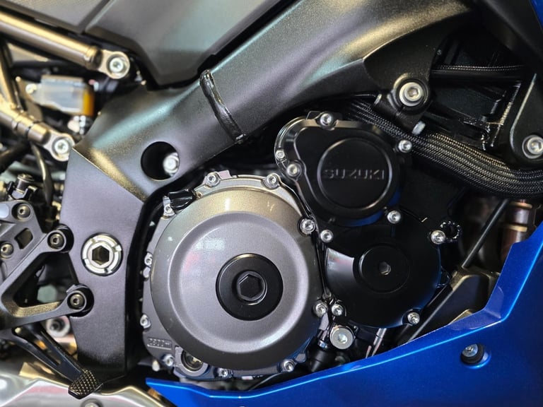 2023 SUZUKI GSX-S 1000 GT LUGGAGE WITH 4,870 MILE'S 