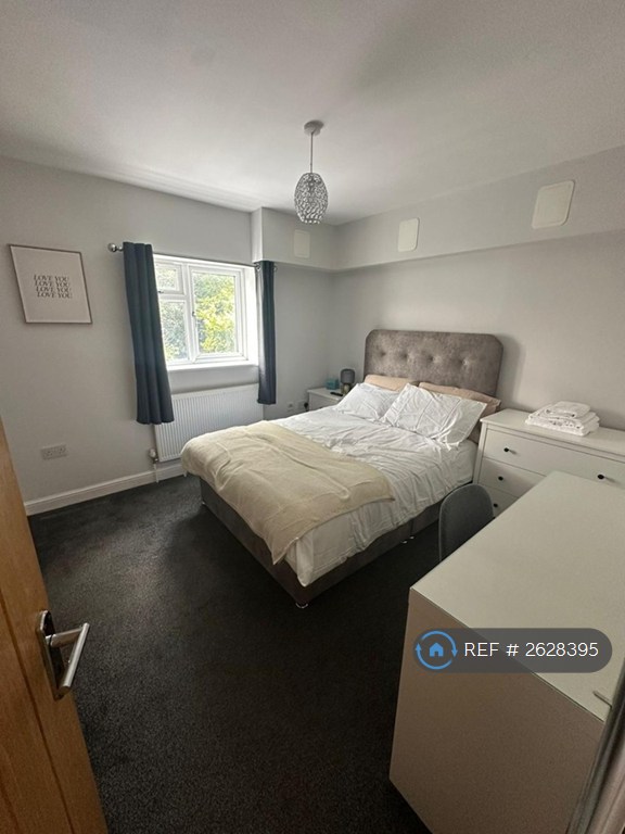 1 bedroom flat in William Street, Reading, RG1 (1 bed) (#2628395)
