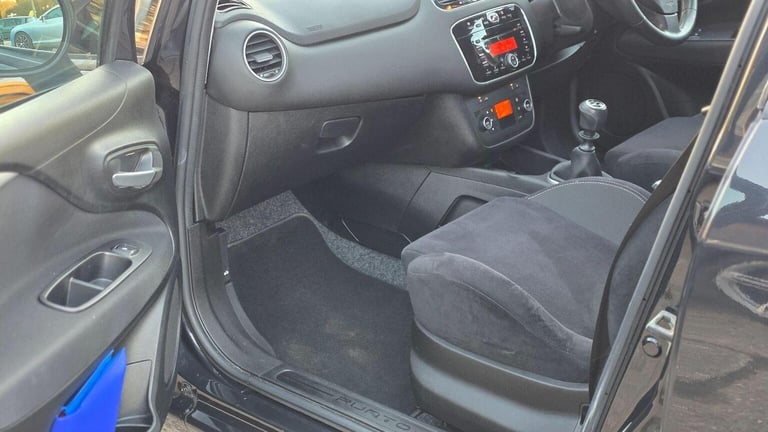 FIAT PUNTO 1.4 Easy Euro 6 (s/s) 5dr 2015
