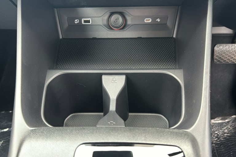  MG Mg3 1.5 Hybrid Plus Mhev Trophy Hatchback 5dr Petrol Hybrid Auto Euro 6 s/s