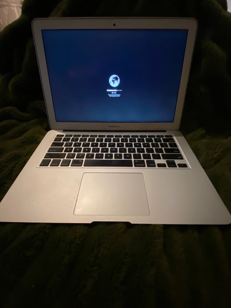 MacBook Air Model A1466 13” - needs MacOs reinstalling