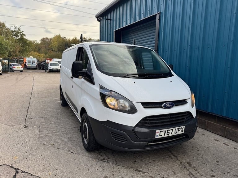 2017 Ford Transit Custom 2.0 TDCi 105ps Low Roof Van PANEL VAN DIESEL Manual