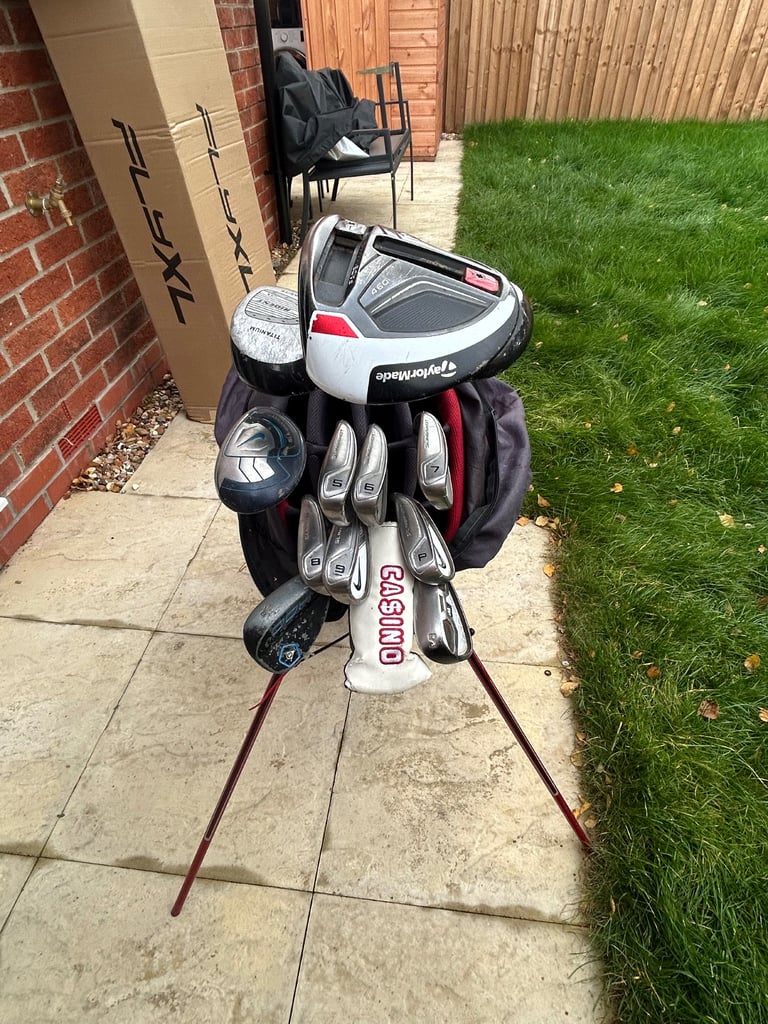 image for Full set of golf clubs (mostly Nike)