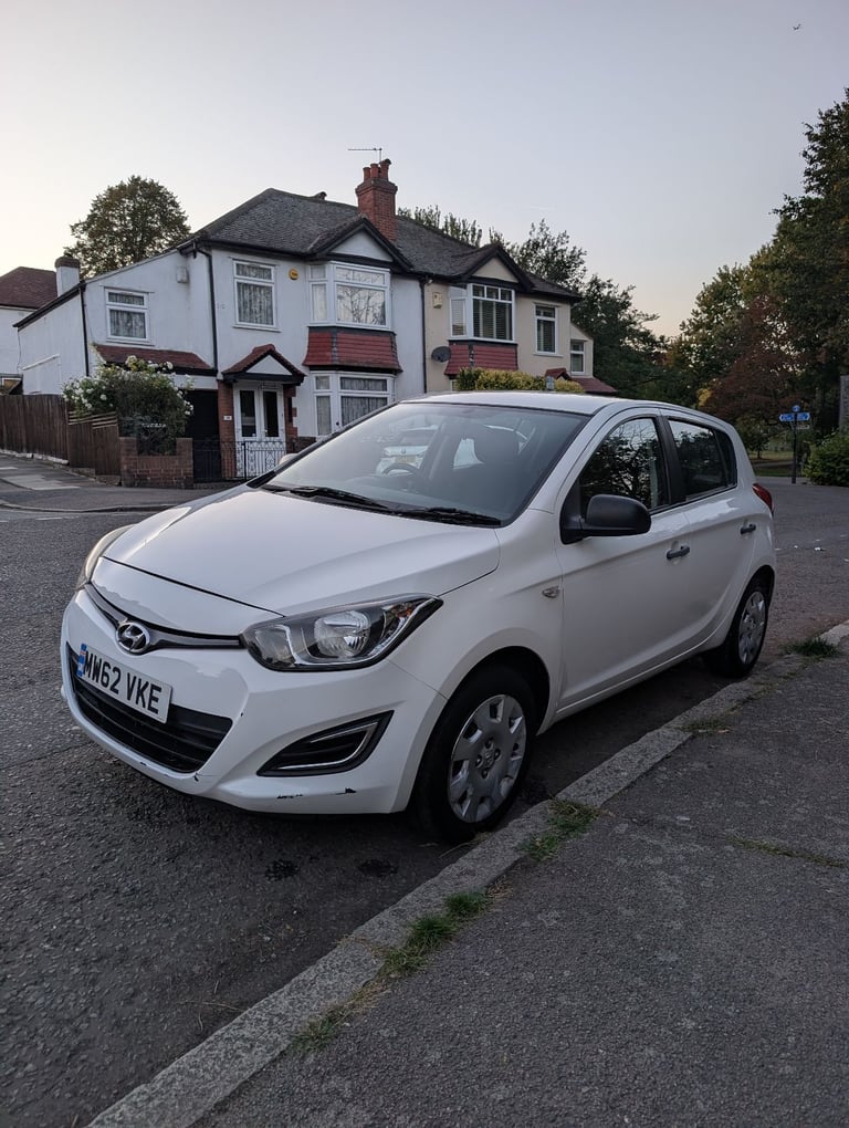 Hyundai, I20, Hatchback, 2013, Manual, 1248 (cc), 5 doors