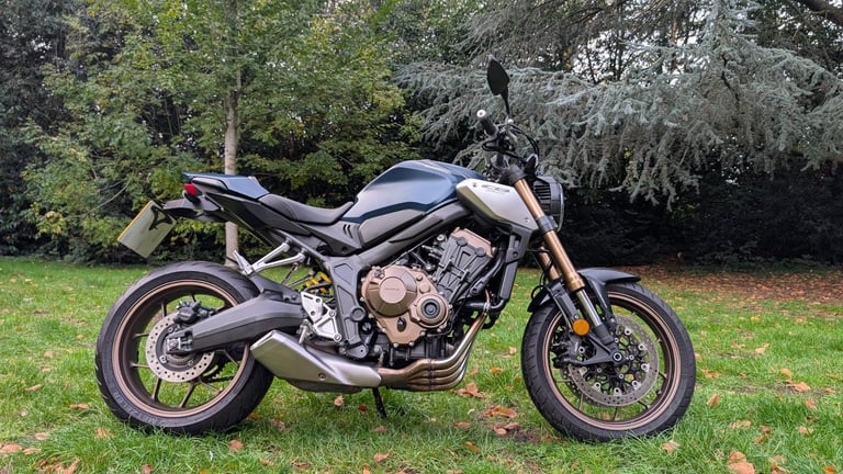 image for 2019 HONDA CB650R CB650 R FSH BEAUTIFUL EXAMPLE LOW MILE NAKED SPORTS MOTORCYCL