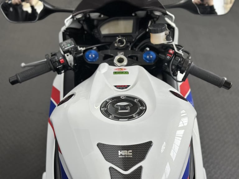 2013 Honda CBR1000RR Fireblade 1000 Super Sports Petrol Manual (178 ps)