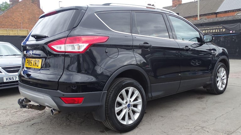 FORD KUGA 2.0 TDCi Titanium Black Manual Diesel 2015