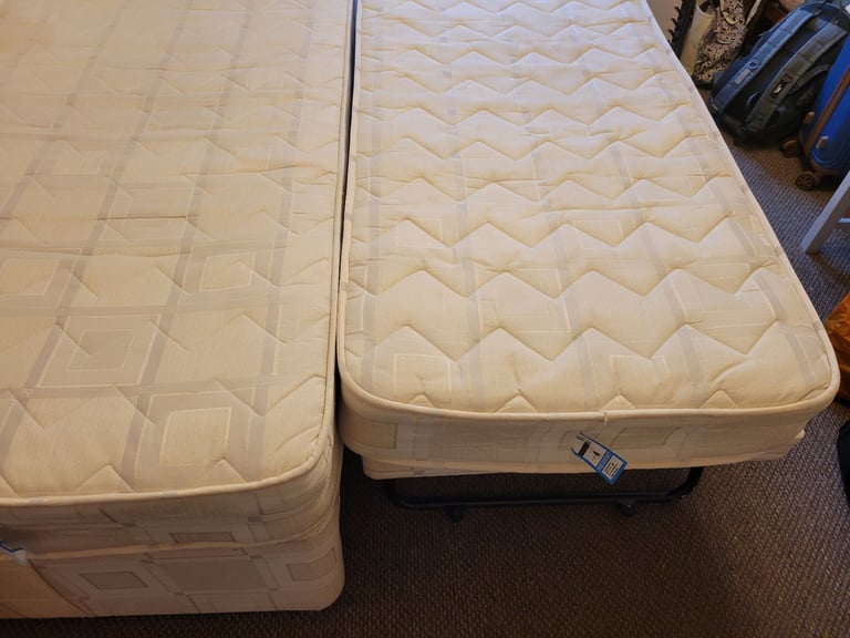 3ft Single bed with pull out 2ft6 spare bed 