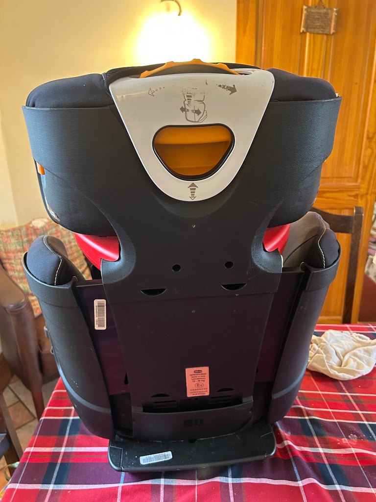 Children’s car seat 12-36 safe, adjustable 