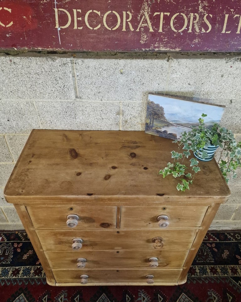 Mid to Late Victorian Pine Chest of Drawers