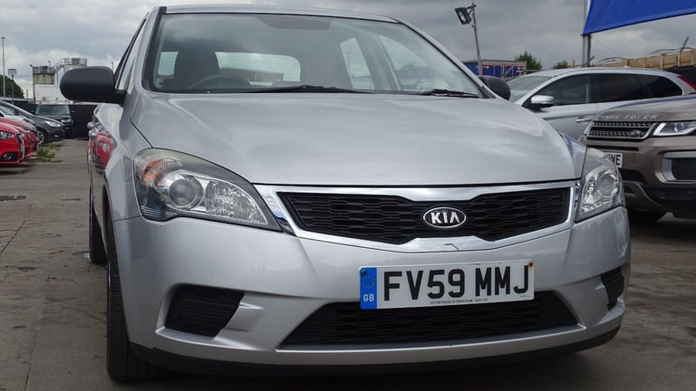 image for KIA CEED 1.4 1 Silver Manual Petrol 2009
