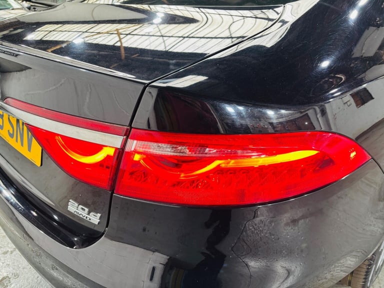 2018 Jaguar XF 2.0d Portfolio Auto AWD Euro 6 (s/s) 4dr SALOON Diesel Automatic