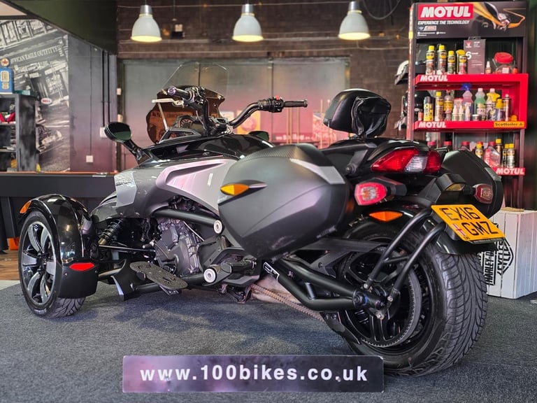 2016 CAN-AM SPYDER F3 1330 ACE 6 SPEED TRIKE 18,000 MILE'S 
